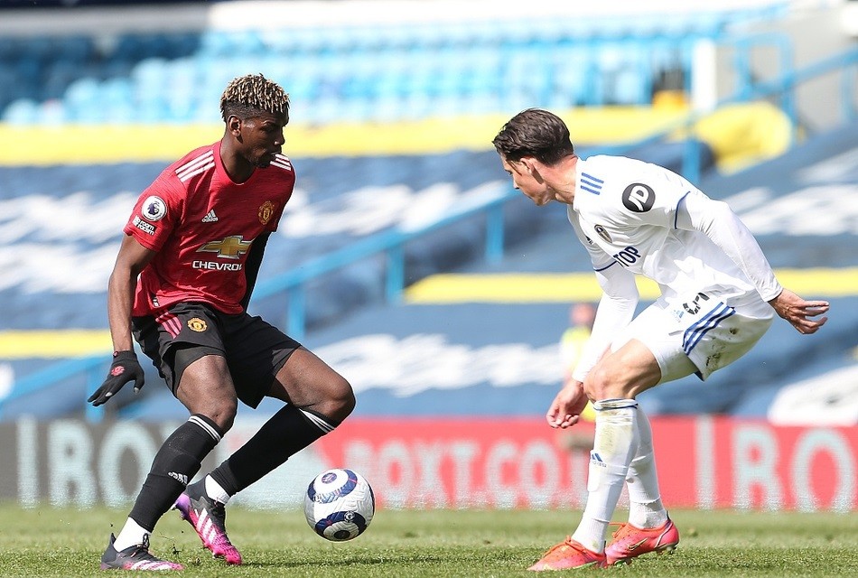 开云体育官网入口-英超裁判判罚再惹争议，VAR能救场吗？ 