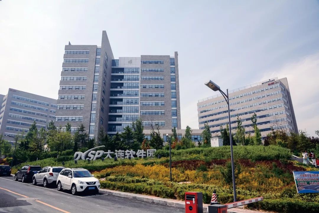 关于多特蒙德"卖星工厂"：为何留不住人才？的信息