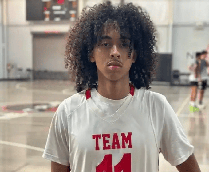 开云体育在线登入-中国男篮归化新进展：李凯尔之后，篮协瞄准NBA华裔球员的简单介绍