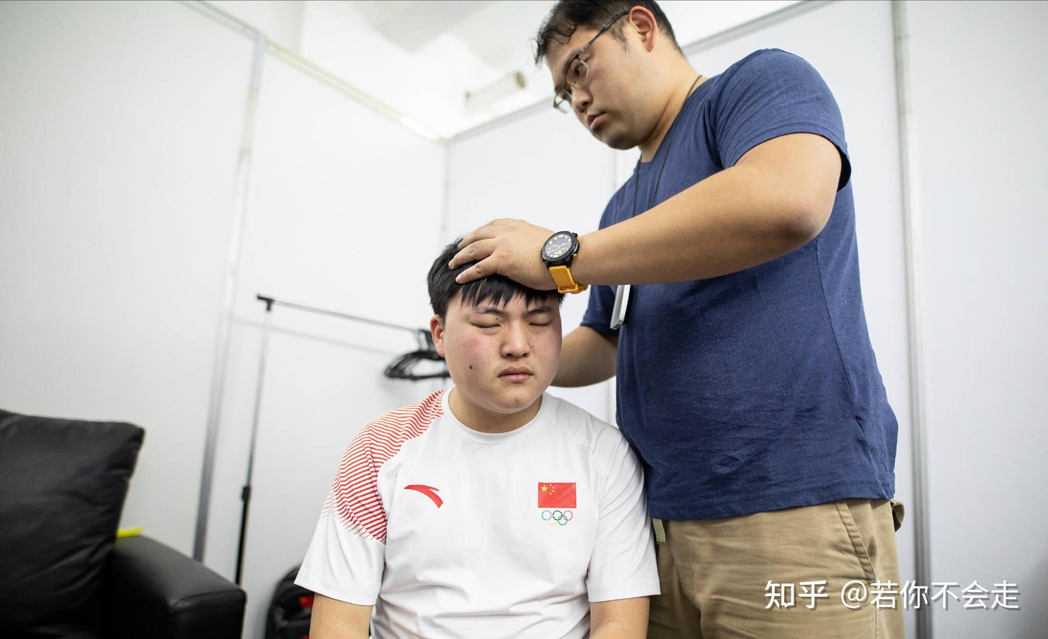 包含电竞选手健康危机：多人因手腕伤病提前退役的词条